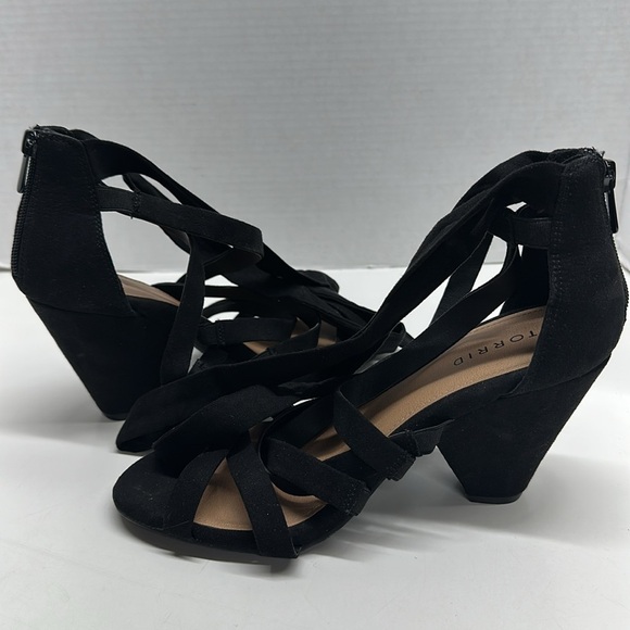 Torrid Heels Ankle Wrap Cone Heel Sandal Open Toe Faux Suede Black Size 8.5 Wide - Picture 7 of 11